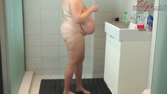 Fully nude shower with boobs hanging down to my pussy